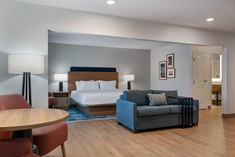 Suite, 2 Queen Beds, Accessible, Non Smoking | Living area | TV