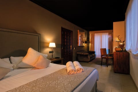 Junior Suite, 1 Bedroom, Terrace, Garden View | Premium bedding, Select Comfort beds, minibar, in-room safe