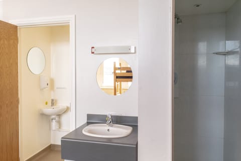 Shower, toilet paper