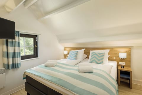 Deluxe Cottage | Free WiFi, bed sheets