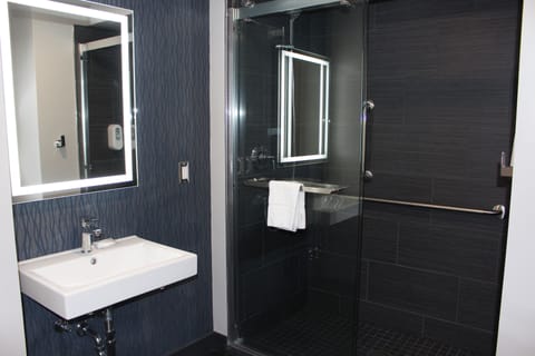 Shower, free toiletries, hair dryer, towels