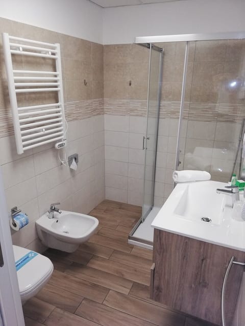 Family Room, Terrace, Lake View | Bathroom | Free toiletries, hair dryer, slippers, bidet