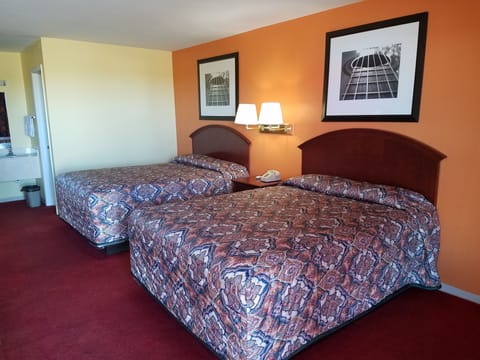 Basic Double Room, 2 Queen Beds, Smoking | Desk, free WiFi, bed sheets