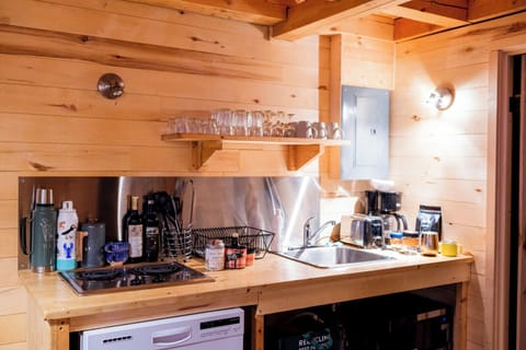 Wooden Chalet | Private kitchen | Fridge, stovetop, coffee/tea maker, cookware/dishes/utensils
