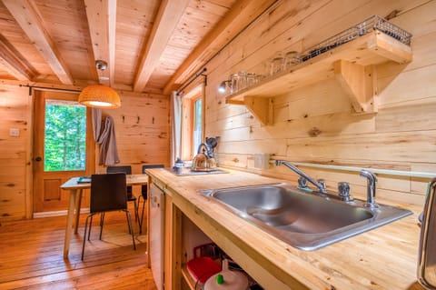 Wooden Chalet | Private kitchen | Fridge, stovetop, coffee/tea maker, cookware/dishes/utensils