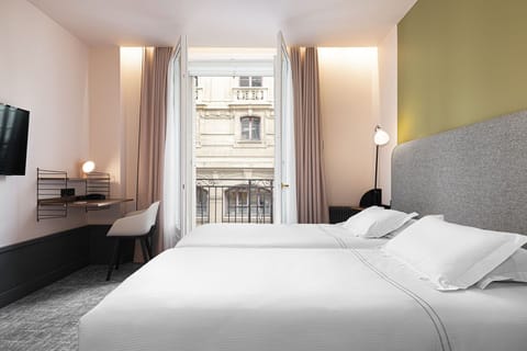 Single Room (Act I) | Premium bedding, in-room safe, individually furnished, desk