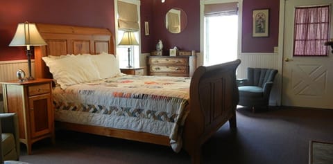 Single Room, 1 Queen Bed | View from room