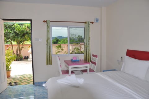 Standard Room, 1 Double Bed, Non Smoking, Hill View | Rollaway beds, free WiFi
