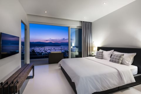 Apartment, 3 Bedrooms, Ocean View, Sea Facing | 3 bedrooms, premium bedding, in-room safe, WiFi (free)