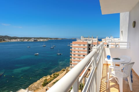 Twin Room, Sea View | Terrace/patio