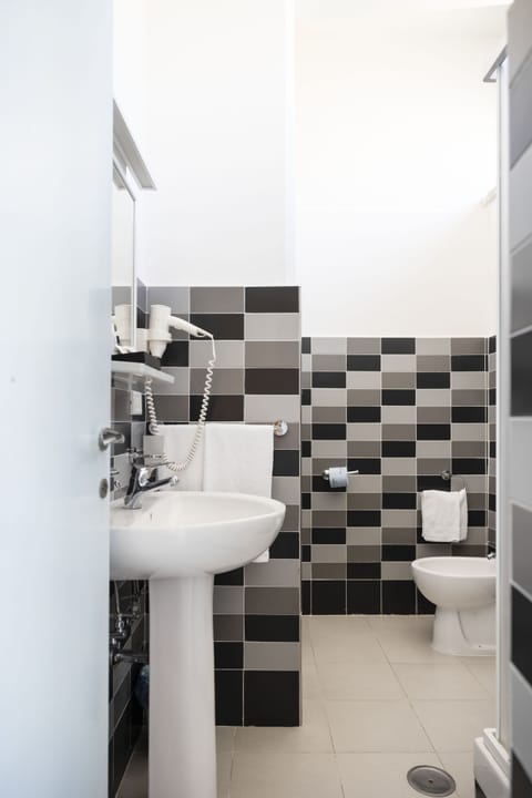 Free toiletries, towels