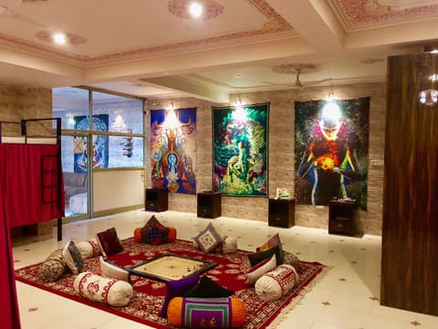 Deluxe Shared Dormitory, Mixed Dorm | Living area | Flat-screen TV