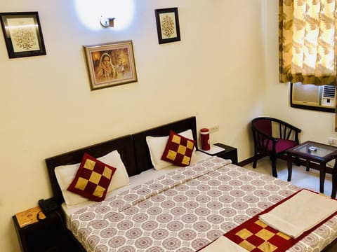 Deluxe AC Room | 1 bedroom, premium bedding, in-room safe, desk