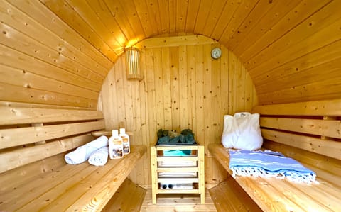 Private spa tub