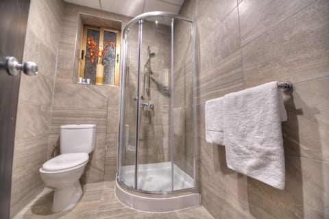 Double or Twin Room, Sea View | Bathroom | Hair dryer, towels