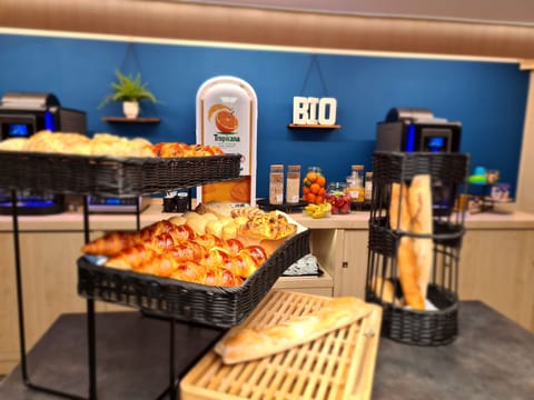 Daily buffet breakfast (EUR 15 per person)