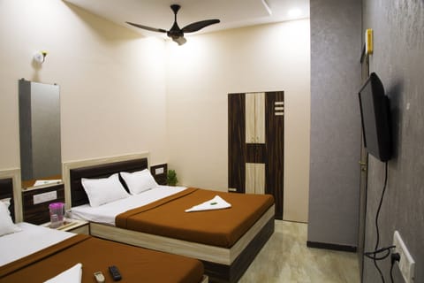 Deluxe Family Room | Free WiFi, bed sheets