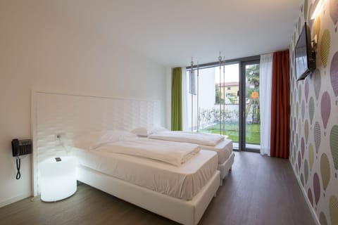 Design Room, 1 Double or 2 Twin Beds | Premium bedding, in-room safe, individually furnished, soundproofing