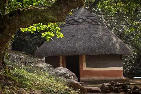 Fundudzi Cultural Camp | 1 bedroom, cribs (free)