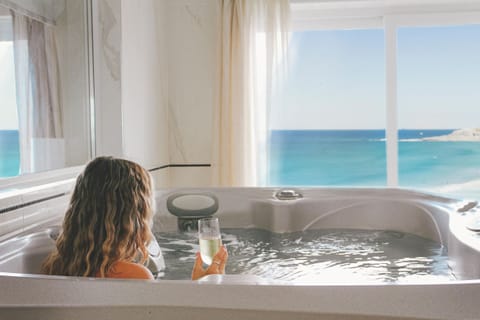 Suite, Sea View | Egyptian cotton sheets, premium bedding, pillowtop beds, desk