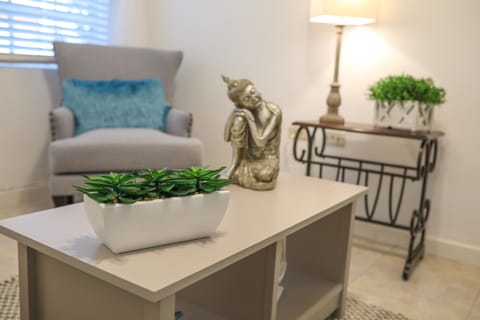 Deluxe Apartment, 1 King Bed, Terrace, Garden Area | Living room | Flat-screen TV
