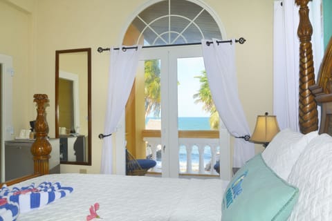 4 bedrooms, in-room safe, individually decorated, individually furnished