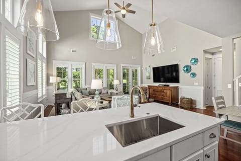 House, 3 Bedrooms | Interior