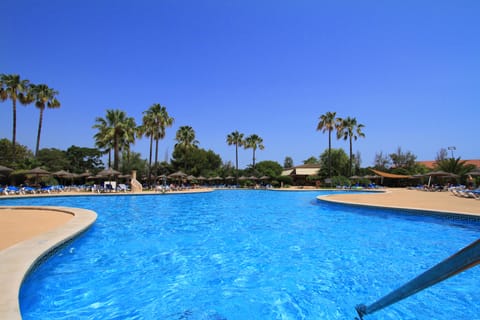 Indoor pool, outdoor pool, sun loungers