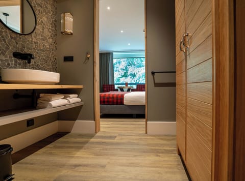 Maple Twin room | Free WiFi, bed sheets