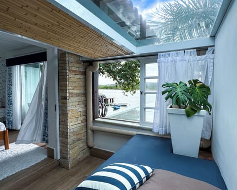 Executive Suite, Lake View | Desk, blackout drapes, iron/ironing board, free WiFi