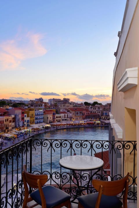 One Bedroom Suite with Sea view | Balcony