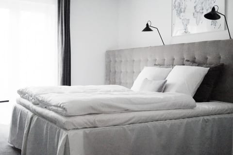 In-room safe, desk, soundproofing, iron/ironing board