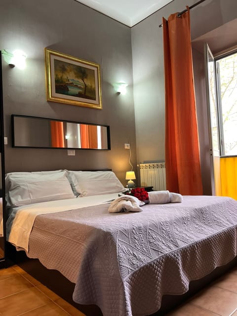 Deluxe Room | Minibar, desk, laptop workspace, free WiFi