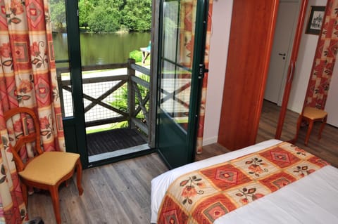 Standard Double Room | Free WiFi