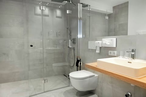 Free toiletries, hair dryer, towels, soap