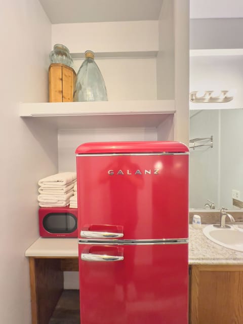 Comfort Single Room | Bathroom | Towels