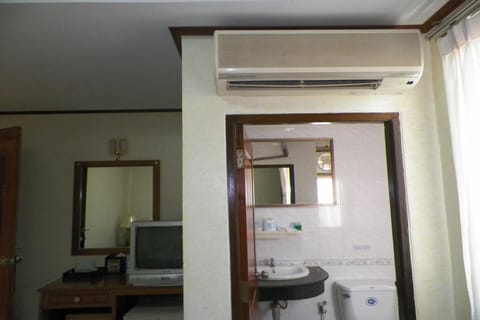 Double Room with view | In-room safe, soundproofing, rollaway beds, free WiFi