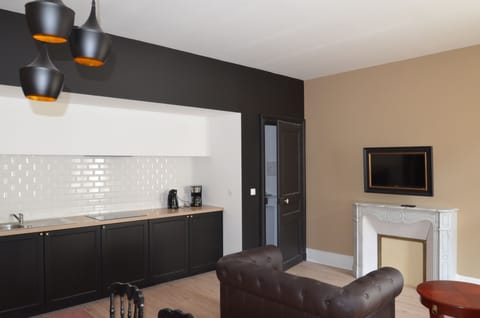 Apartment, 1 Bedroom | Private kitchen