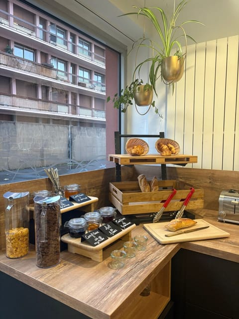Daily buffet breakfast (EUR 12.9 per person)