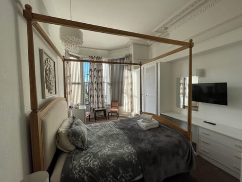 Double Room (Room 2) | Pillowtop beds, individually decorated, individually furnished