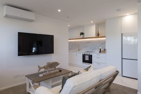 Luxury Studio, Sea View | Living area | 60-inch Smart TV with digital channels, TV, Netflix