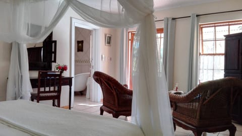 Superior double room with garden view | Egyptian cotton sheets, premium bedding, pillowtop beds, minibar