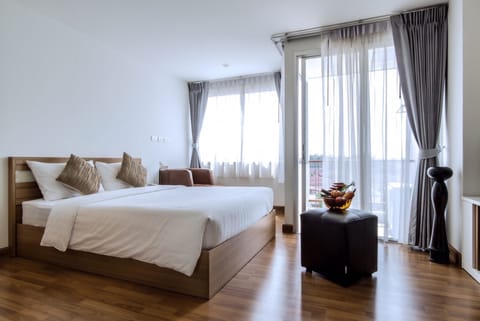 Standard A  | Premium bedding, in-room safe, blackout drapes, soundproofing