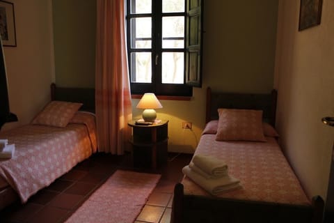 Minibar, in-room safe, desk, iron/ironing board