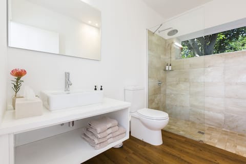 Courtyard | Bathroom | Designer toiletries, hair dryer, bathrobes, towels