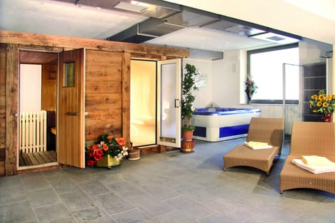 Sauna, hot tub, steam room, Turkish bath