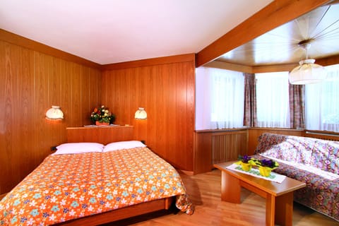 Classic Triple Room | Free WiFi