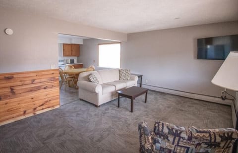 Two Room Suite, 1 Queen bed in each room, Sleeper Sofa, Kitchen | Rollaway beds, free WiFi, bed sheets