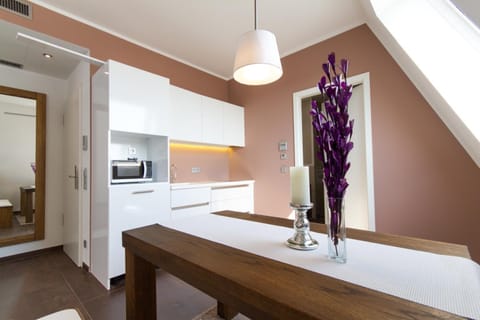 Fridge, microwave, coffee/tea maker, electric kettle