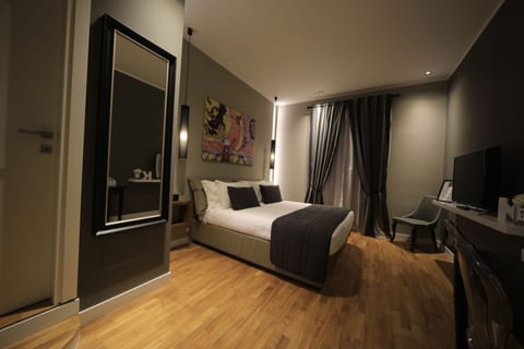 Double Room | In-room safe, desk, blackout drapes, soundproofing